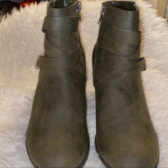 🚨“Booties Charlotte Russe rusted army green”🚨 - Picture 8 of 8
